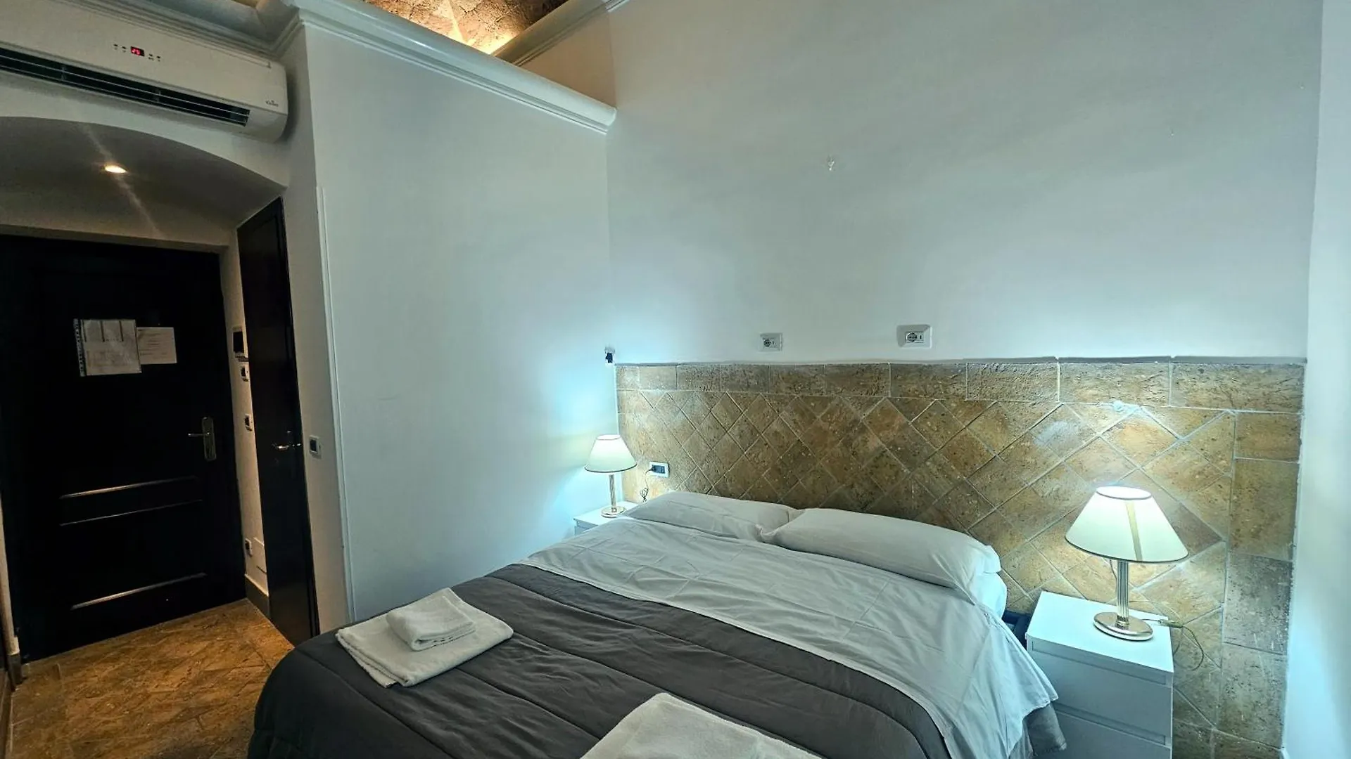 Hotel Check In Roma Affittacamere