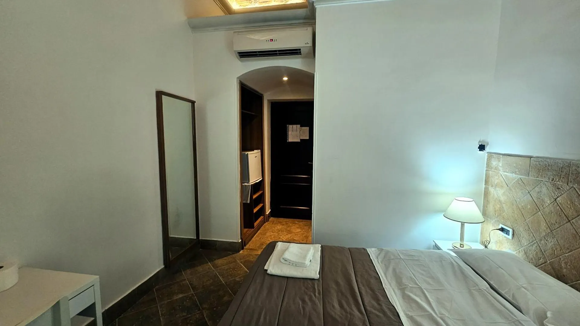 Hotel Check In Roma Affittacamere